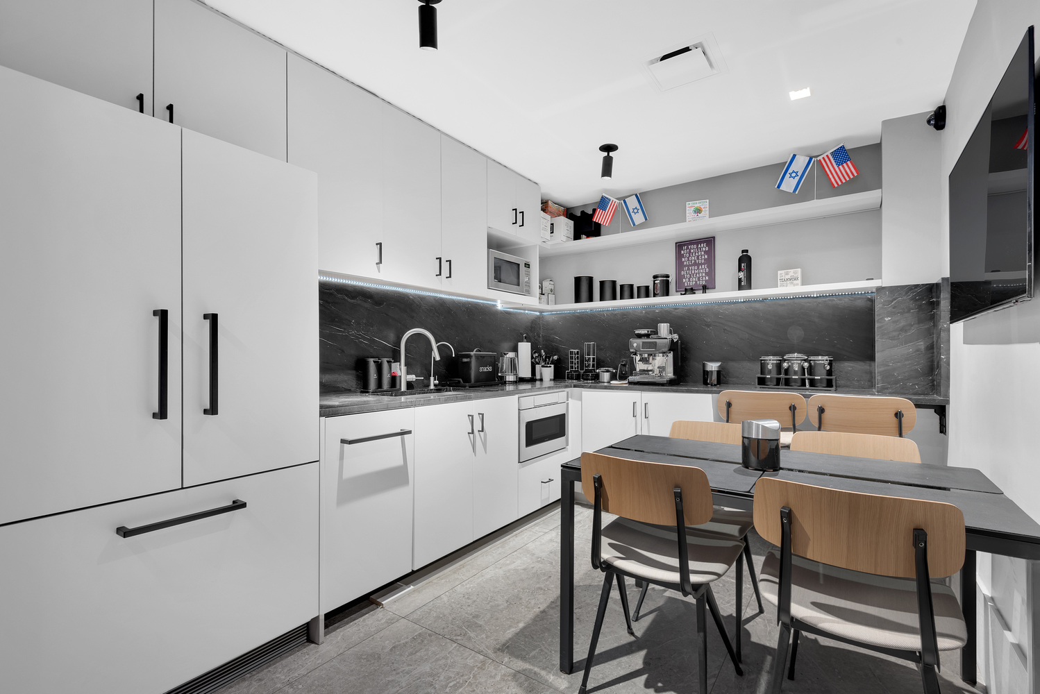 32 West 39th Street, Unit 7 Manhattan, NY 10018 - Photo 6 of 8