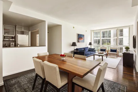 $2,495,000 | 200 Chambers Street, Unit 5H | TriBeCa