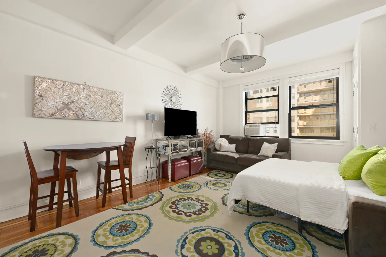 $550,000 | 20 West 72nd Street, Unit 1600 | Upper West Side