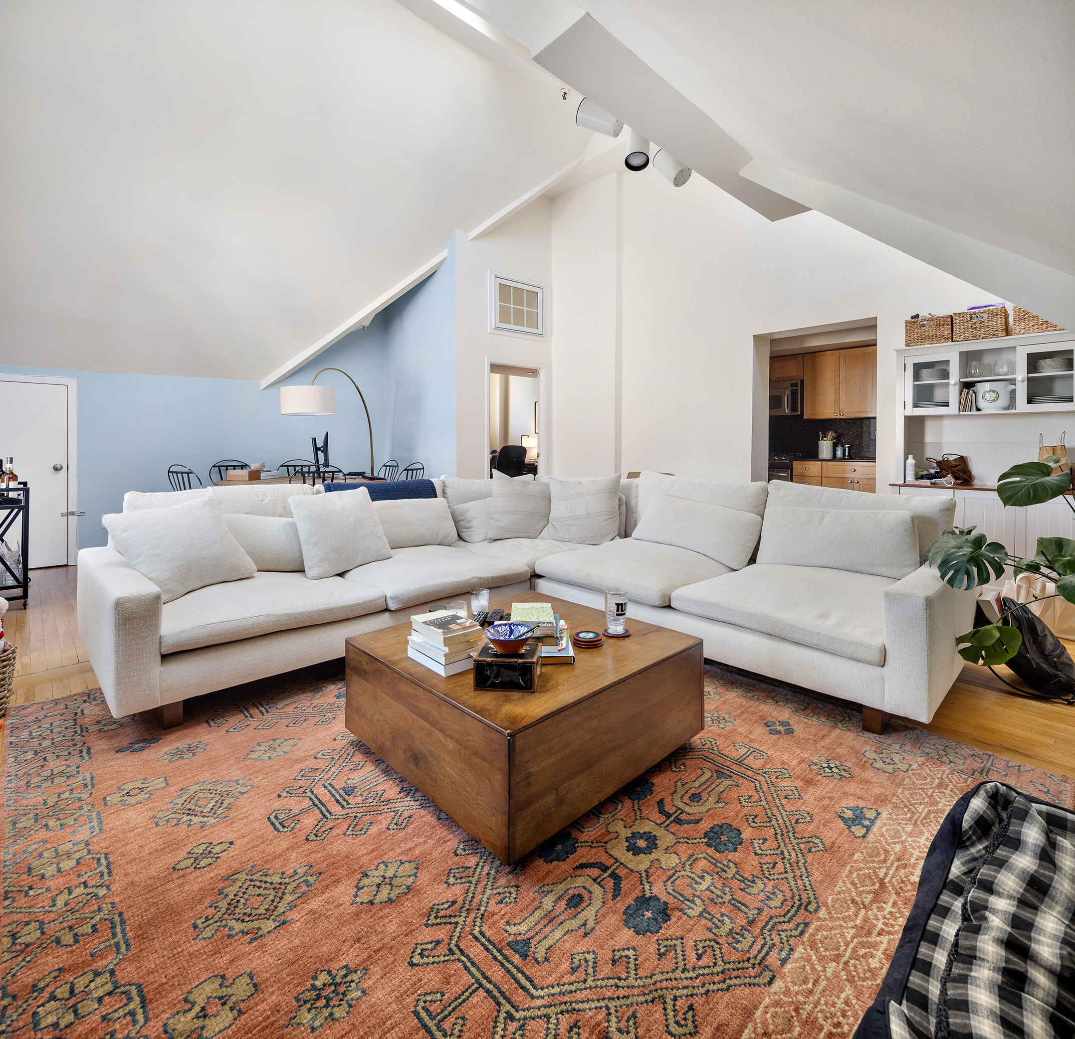 105 Montague Street, Unit 803 Brooklyn, NY 11201 - Photo 2 of 7