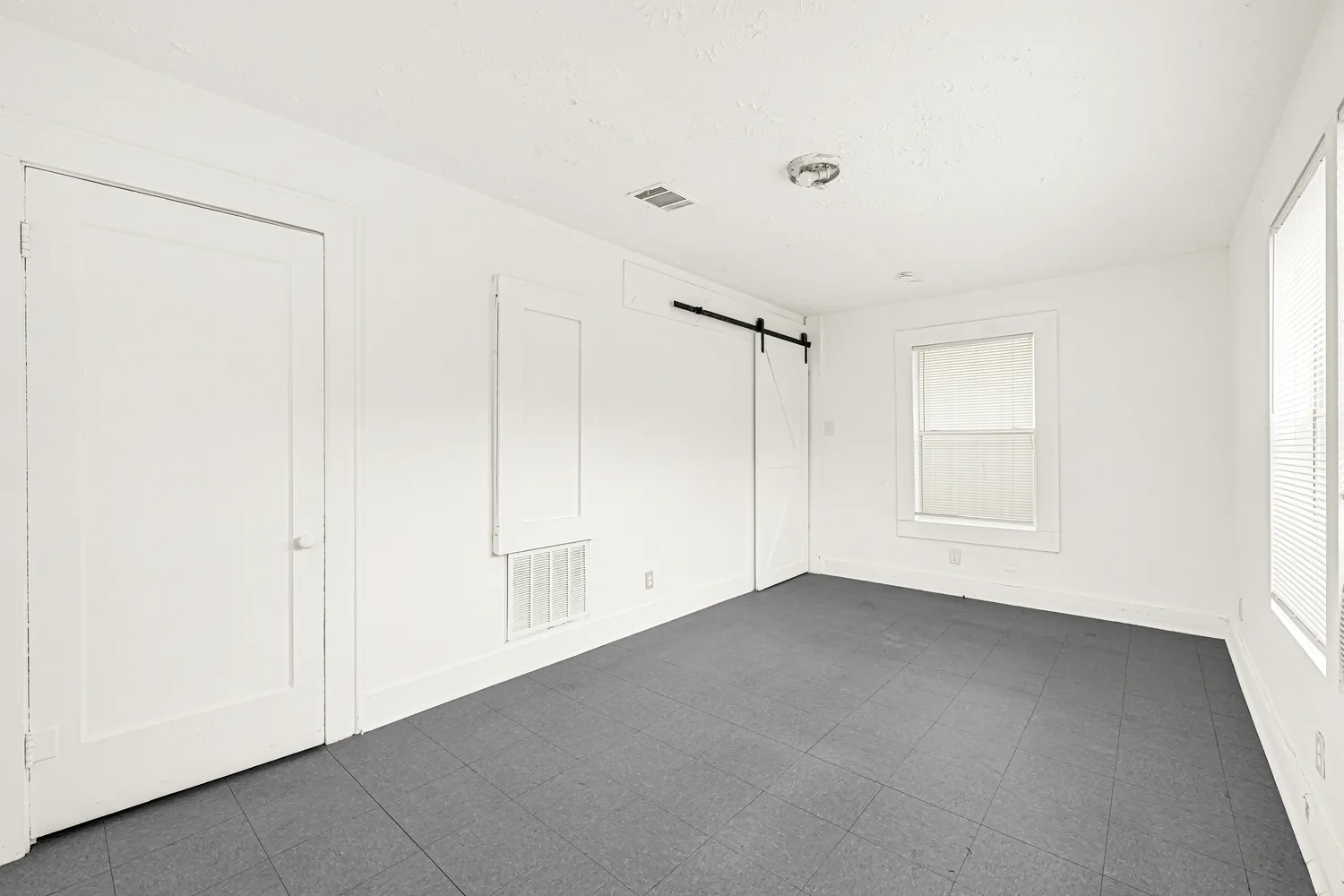 $1,200 | 969 Wakefield Drive, Houston, TX 77018