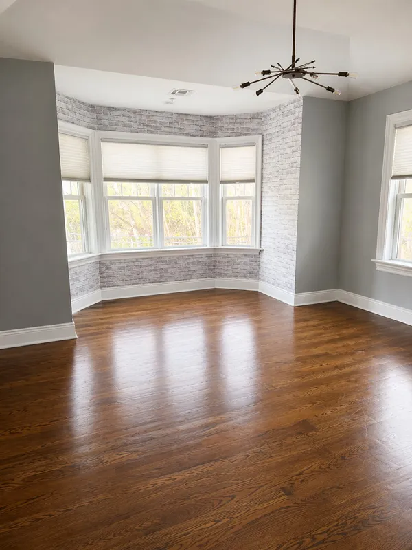 $1,299,000 | 42 Skunks Misery Road, Locust Valley, NY 11560