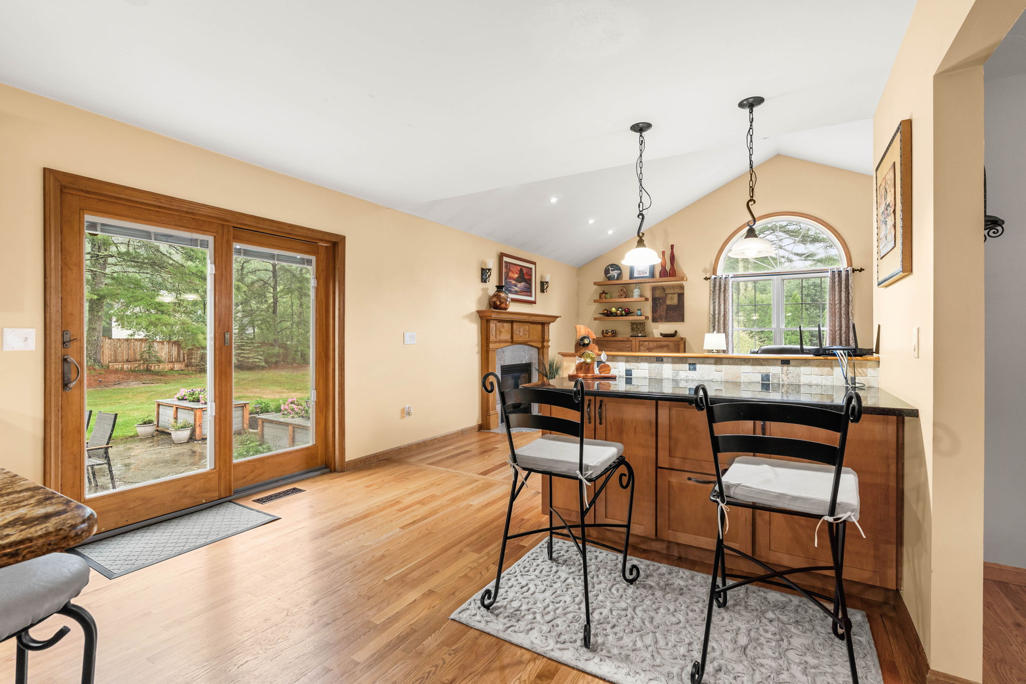 52 Oak Hill Road Brookline, NH 03033 - Photo 5 of 37