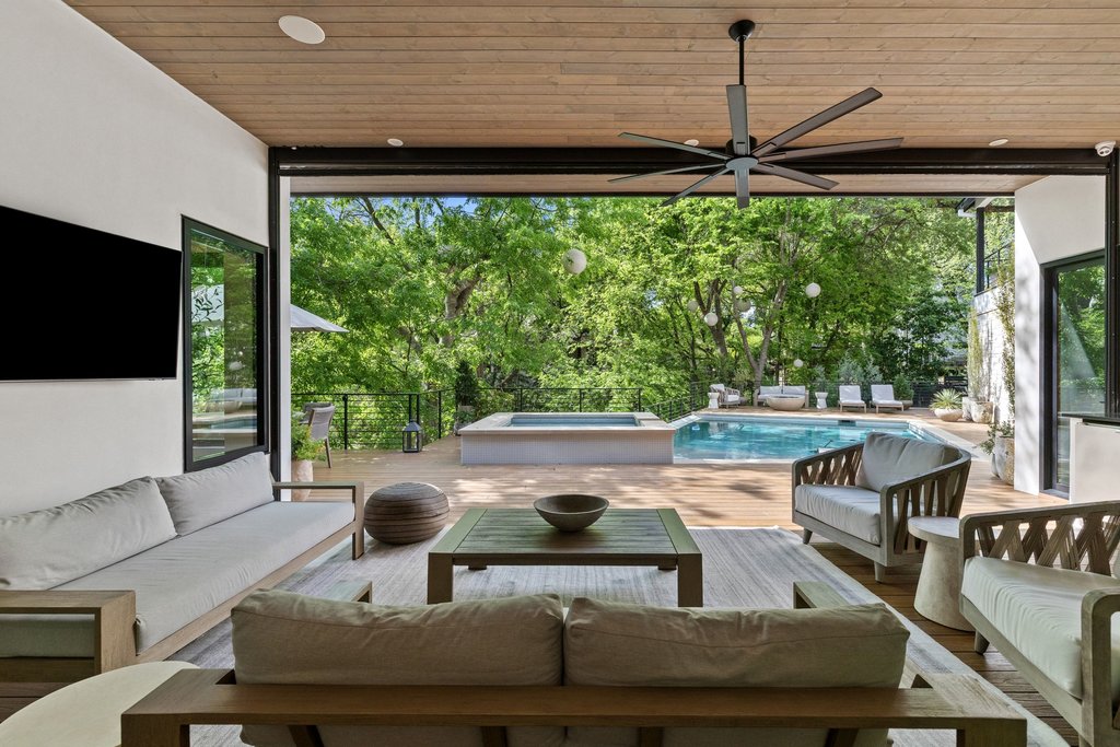 401 Honeycomb Ridge Austin, TX 78746 - Photo 25 of 34