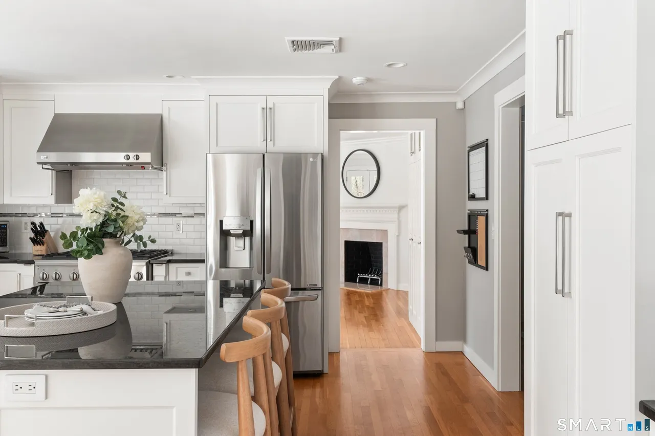 117 Weston Road Westport, CT 06880 - Photo 16 of 39