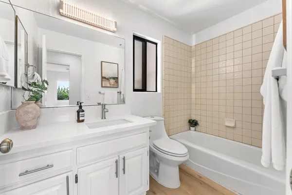 $949,000 | 1402 Broken Arrow Lane, Fallbrook, CA 92028