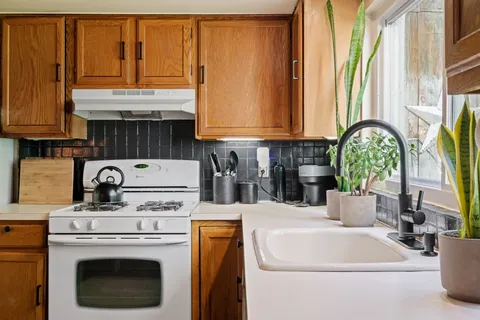 $380,000 | 142 Carpenter Street, Philadelphia, PA 19147