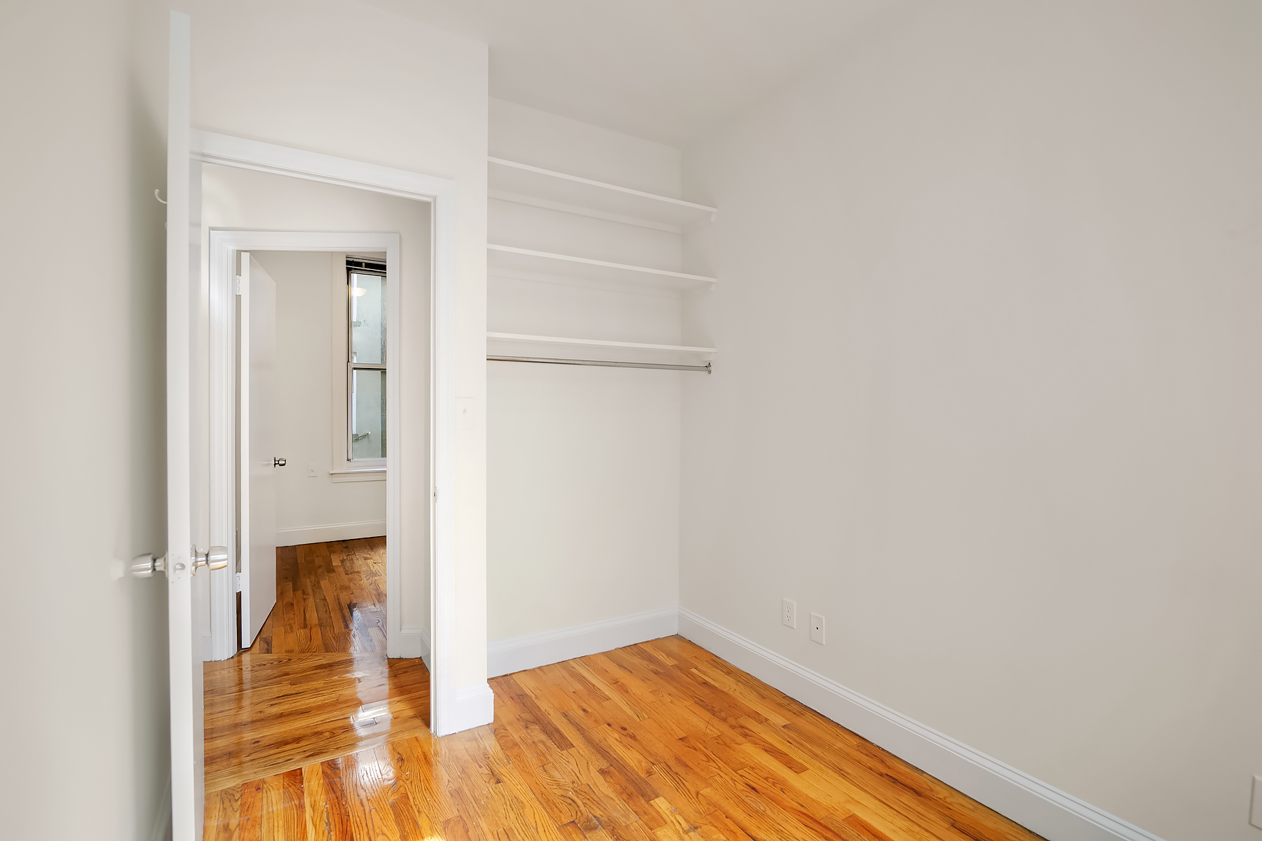 101 Thompson Street, Unit 18 Manhattan, NY 10012 - Photo 3 of 5