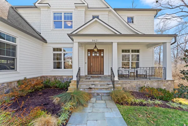 $2,550,000 | 8621 McHenry Street, Vienna, VA 22180