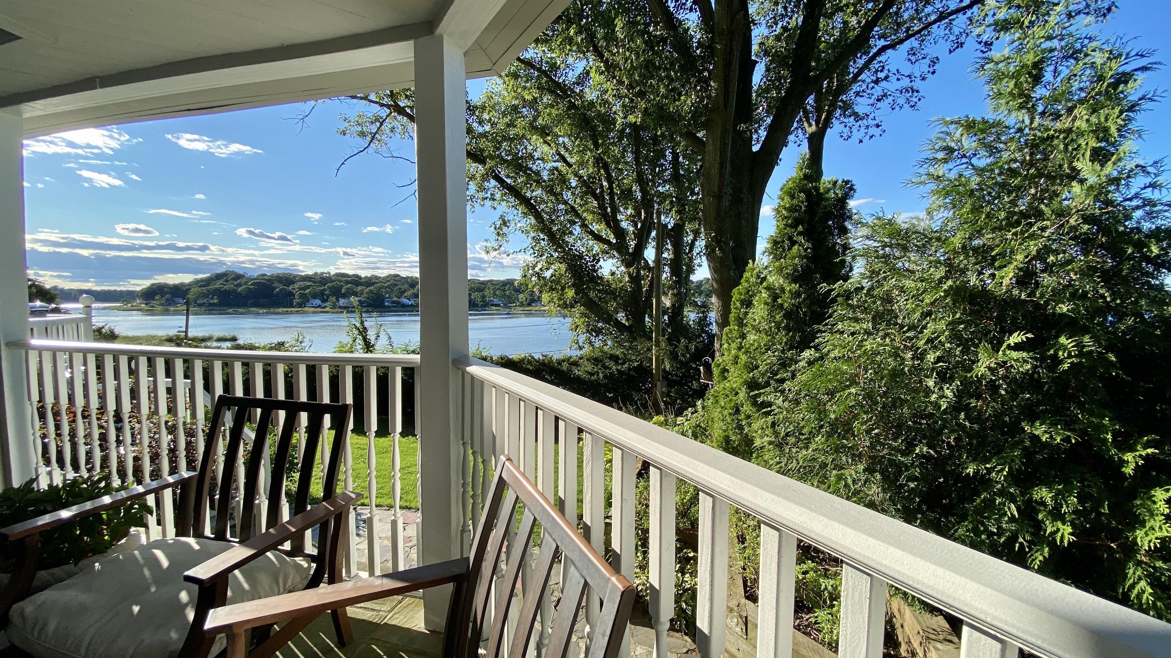 730 Sound View Road Mill Neck Estates, NY 11765 - Photo 3 of 14