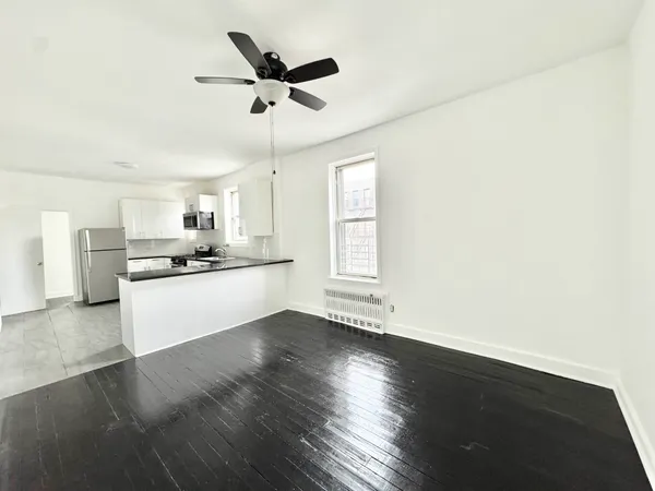 $3,895 | 406 Rogers Avenue, Unit 3 | Prospect Lefferts Gardens