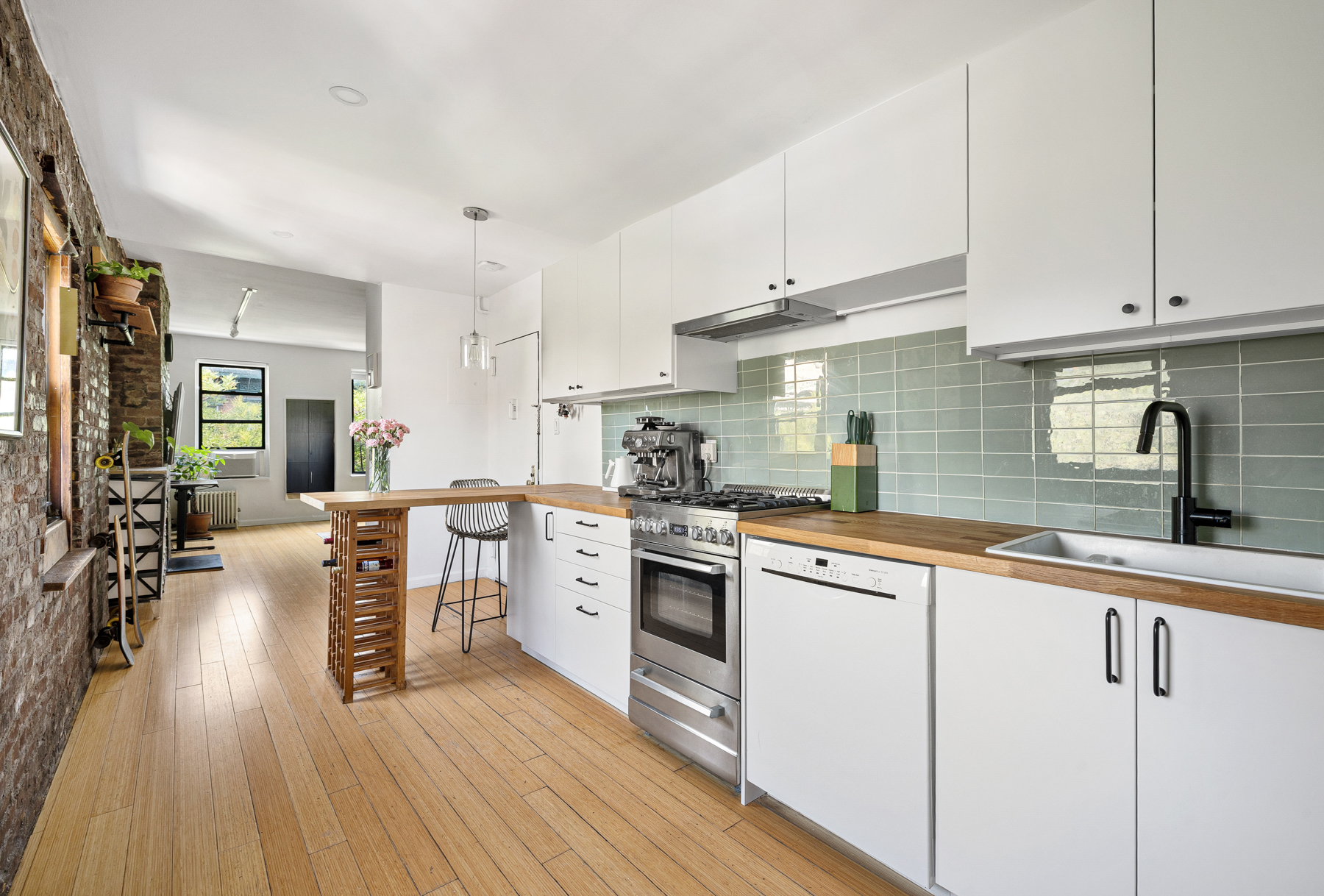 334 East 5th Street, Unit 5W Manhattan, NY 10003 - Photo 4 of 12