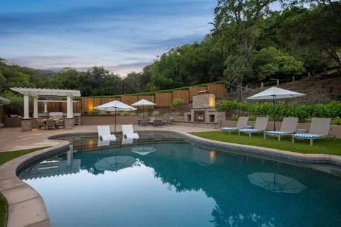 $2,875,000 | 598 Fairway Drive, Novato, CA 94949
