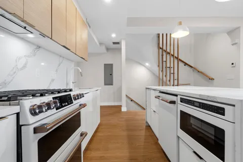 $1,025,000 | 16 Yale Terrace, Unit 2, Jamaica Plain, MA 02130