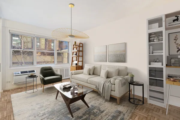 $6,000 | 14 Horatio Street, Unit 2J | West Village