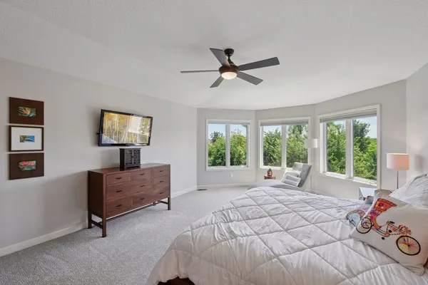 $1,100,000 | 6160 Ithaca Lane North, Plymouth, MN 55446