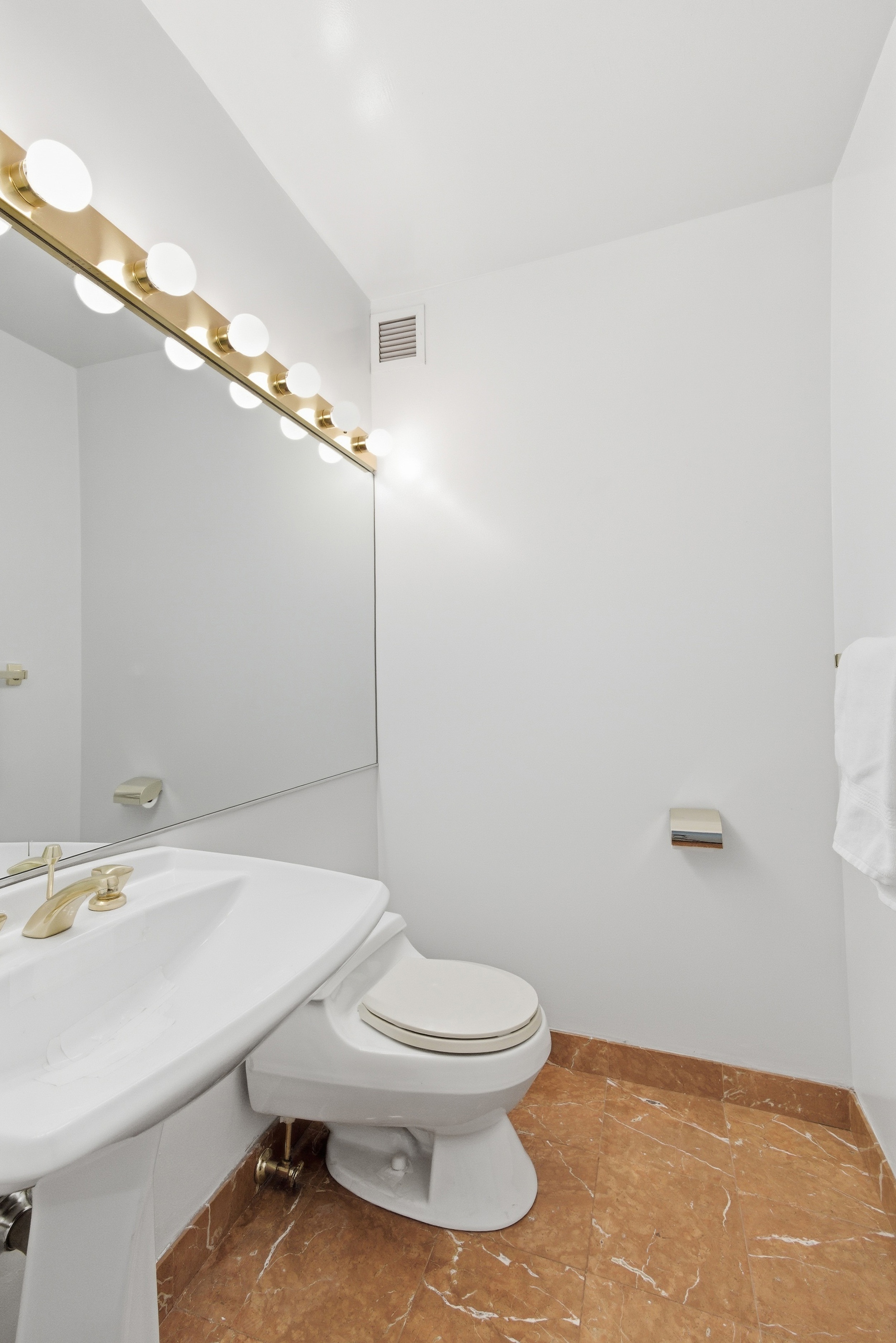 343 East 74th Street, Unit 5H Manhattan, NY 10021 - Photo 7 of 14