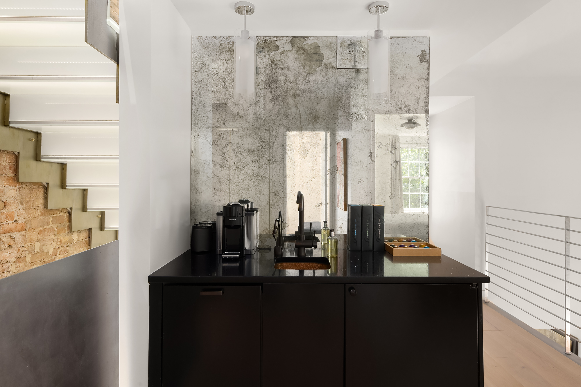 21 Cornelia Street Manhattan, NY 10014 - Photo 11 of 26