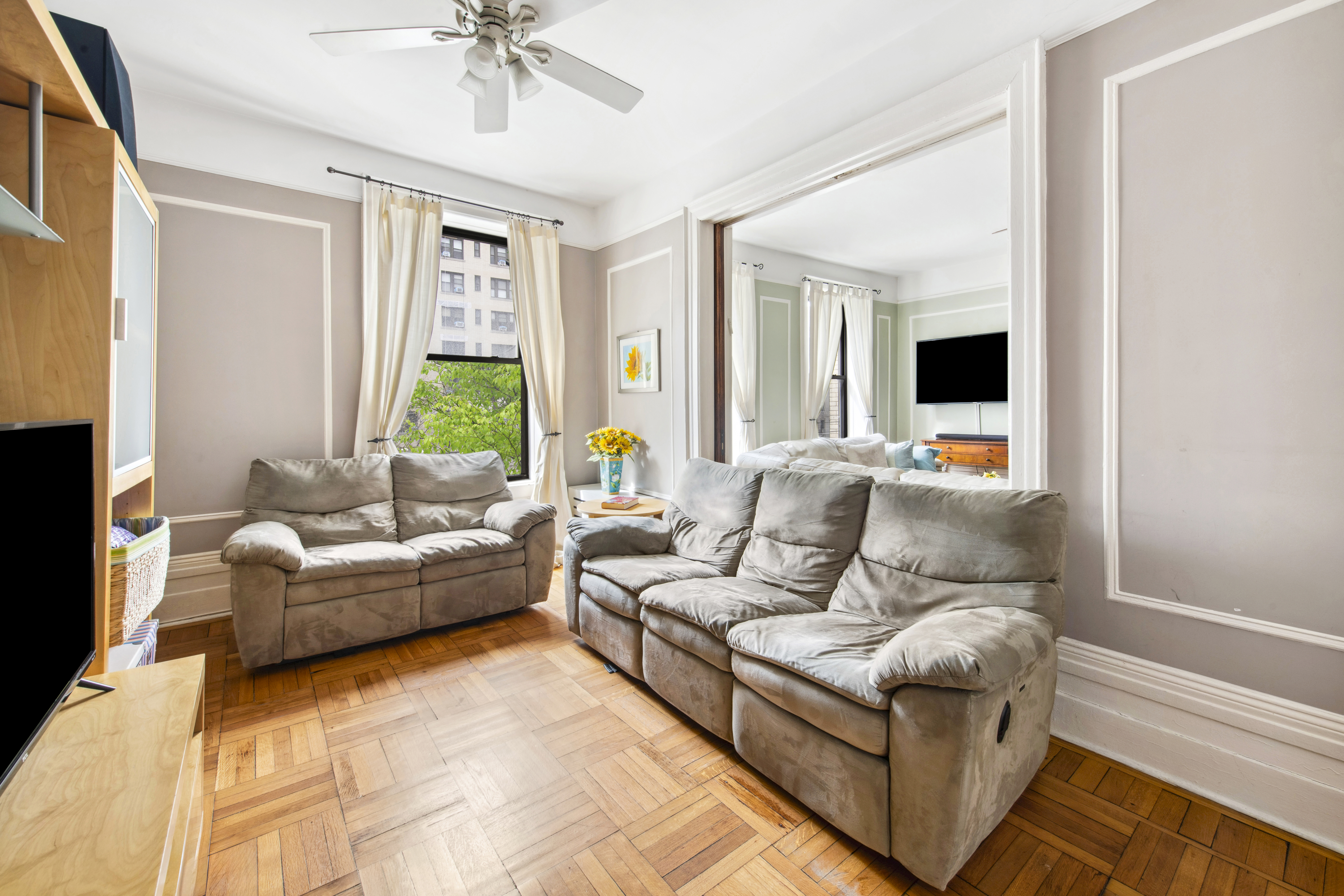 229 West 97th Street, Unit 5E Manhattan, NY 10025 - Photo 5 of 19