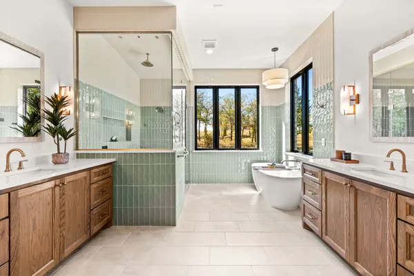 $2,000,000 | 972 San Jacinto Drive, Aledo, TX 76008