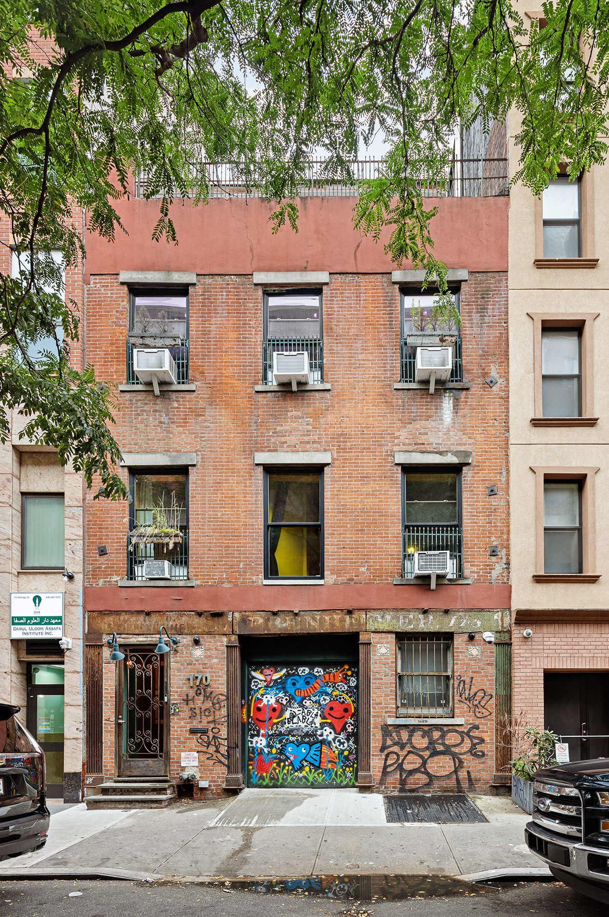 170 Eldridge Street Manhattan, NY 10002 - Photo 18 of 19 front view of a building