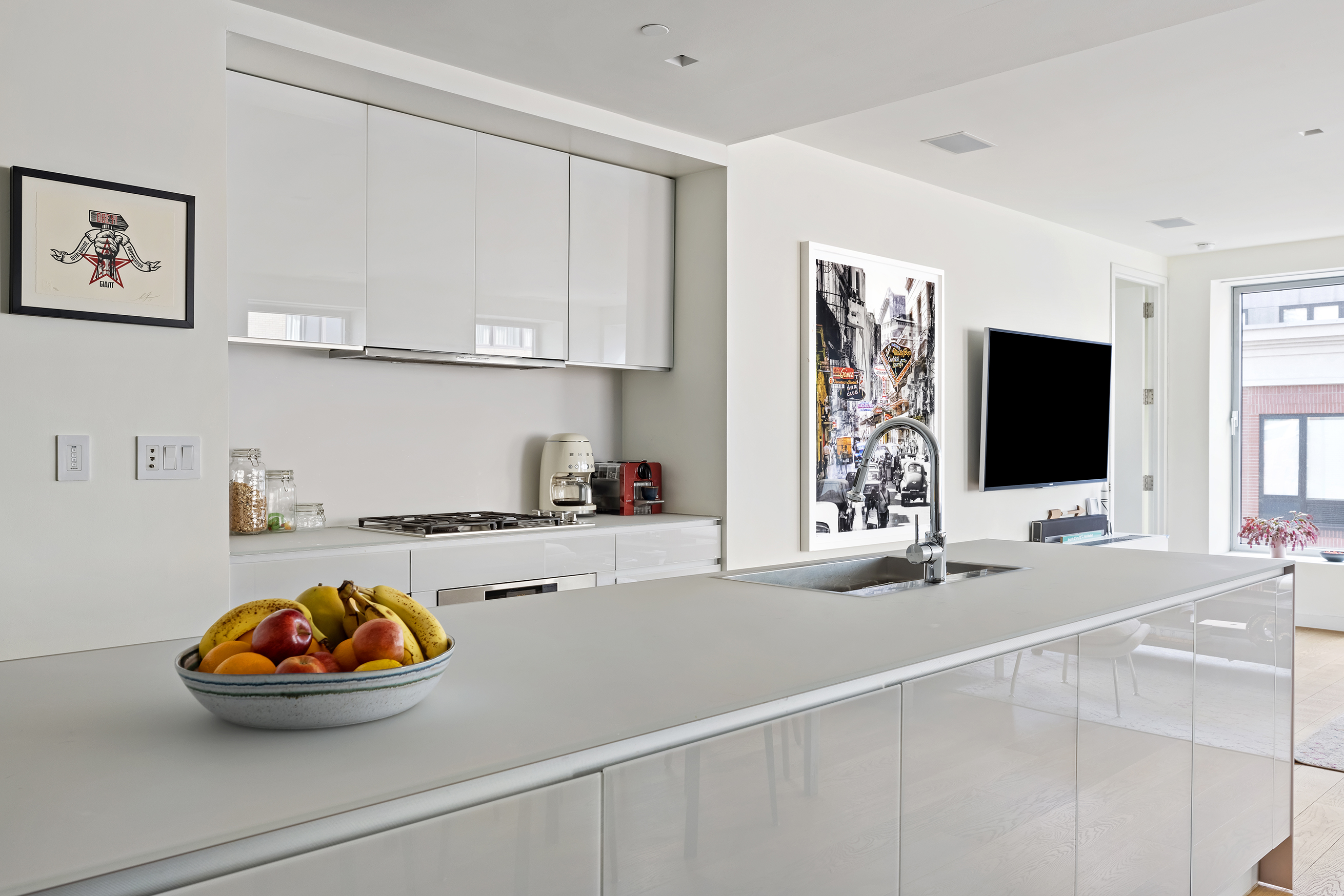 1 York Street, Unit 6F Manhattan, NY 10013 - Photo 3 of 10