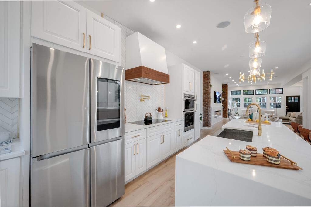 427 78th Street Brooklyn, NY 11209 - Photo 2 of 36