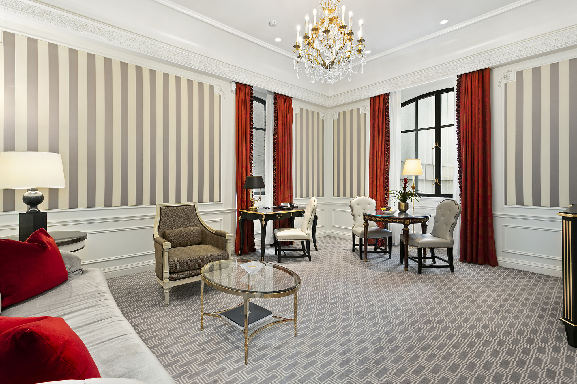 2 East 55th Street, Unit 918W32 Manhattan, NY 10022 - Photo 2 of 12