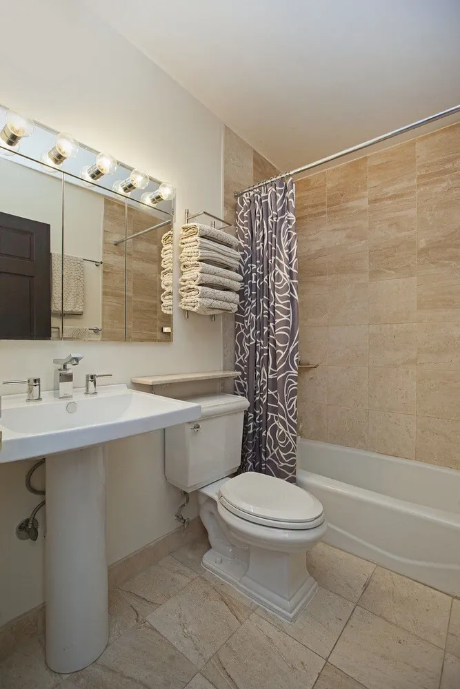 $5,000 | 301 East 45th Street, Unit 4E | Midtown East