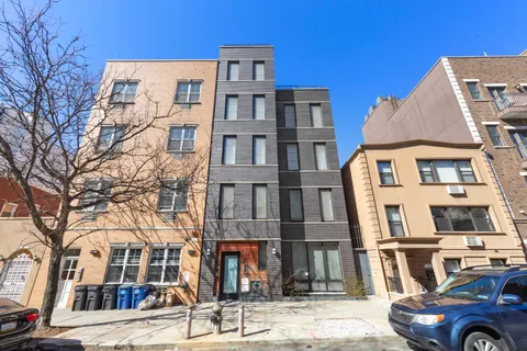 $2,550,000 | 33 Conselyea Street, Unit PH | Williamsburg