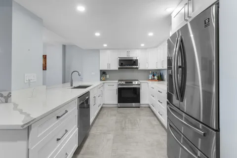 $545,000 | 1150 Hillsboro Mile, Unit 905, Hillsboro Beach, FL 33064