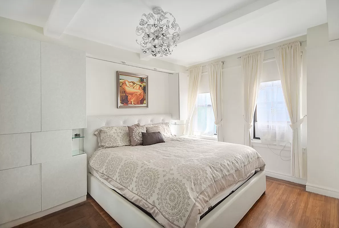 235 West End Avenue, Unit 3J Manhattan, NY 10023 - Photo 4 of 12