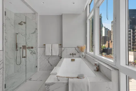 $4,950,000 | 305 East 51st Street, Unit 89B | Midtown East