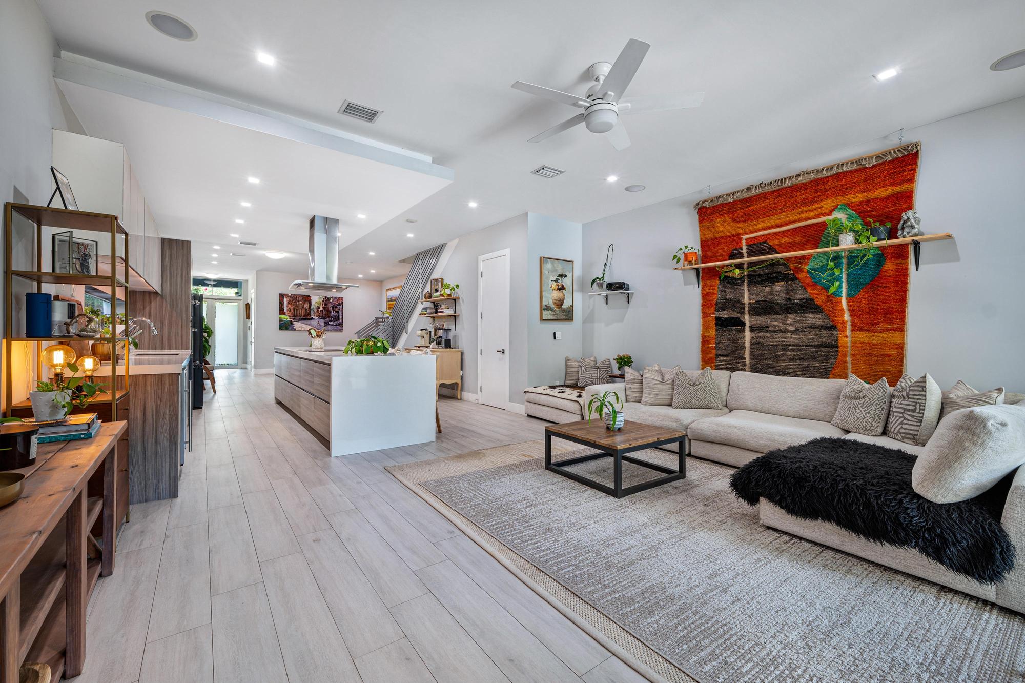 3448 Southwest 23rd Street Miami, FL 33145 - Photo 10 of 41 Gallery Image 10