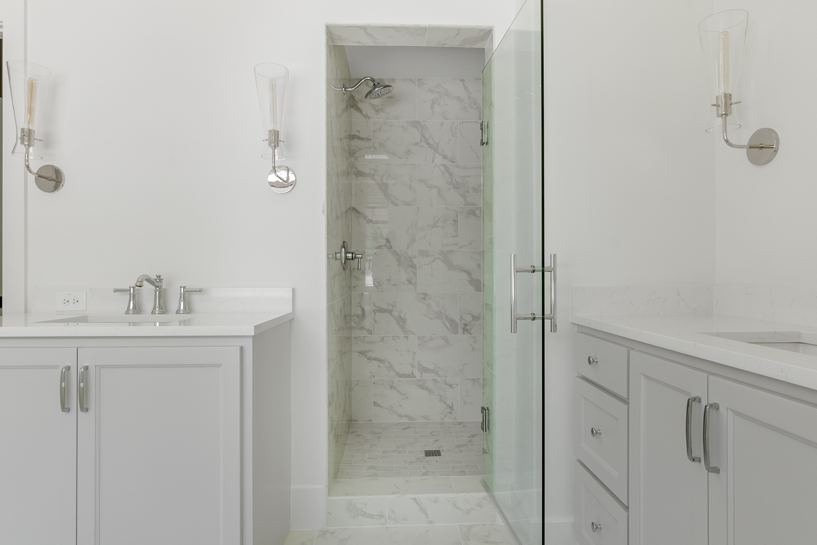 4410 Glenwick Lane Dallas, TX 75205 - Photo 24 of 28 a bathroom with a shower