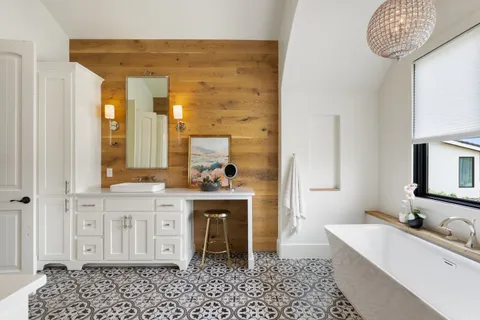 $3,199,000 | 242 Winning Colors, Austin, TX 78737