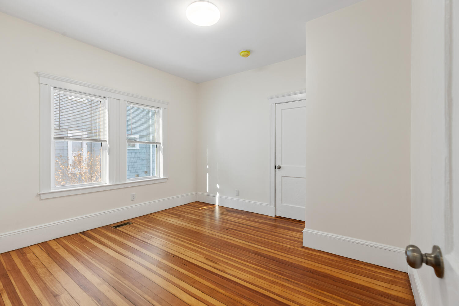 96 Brayton Road Brighton, MA 02135 - Photo 5 of 22