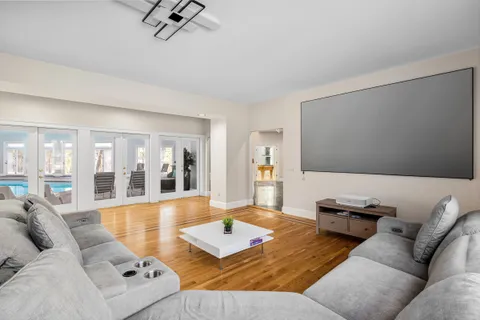 $1,799,999 | 35 River Run, East Greenwich, RI 02818