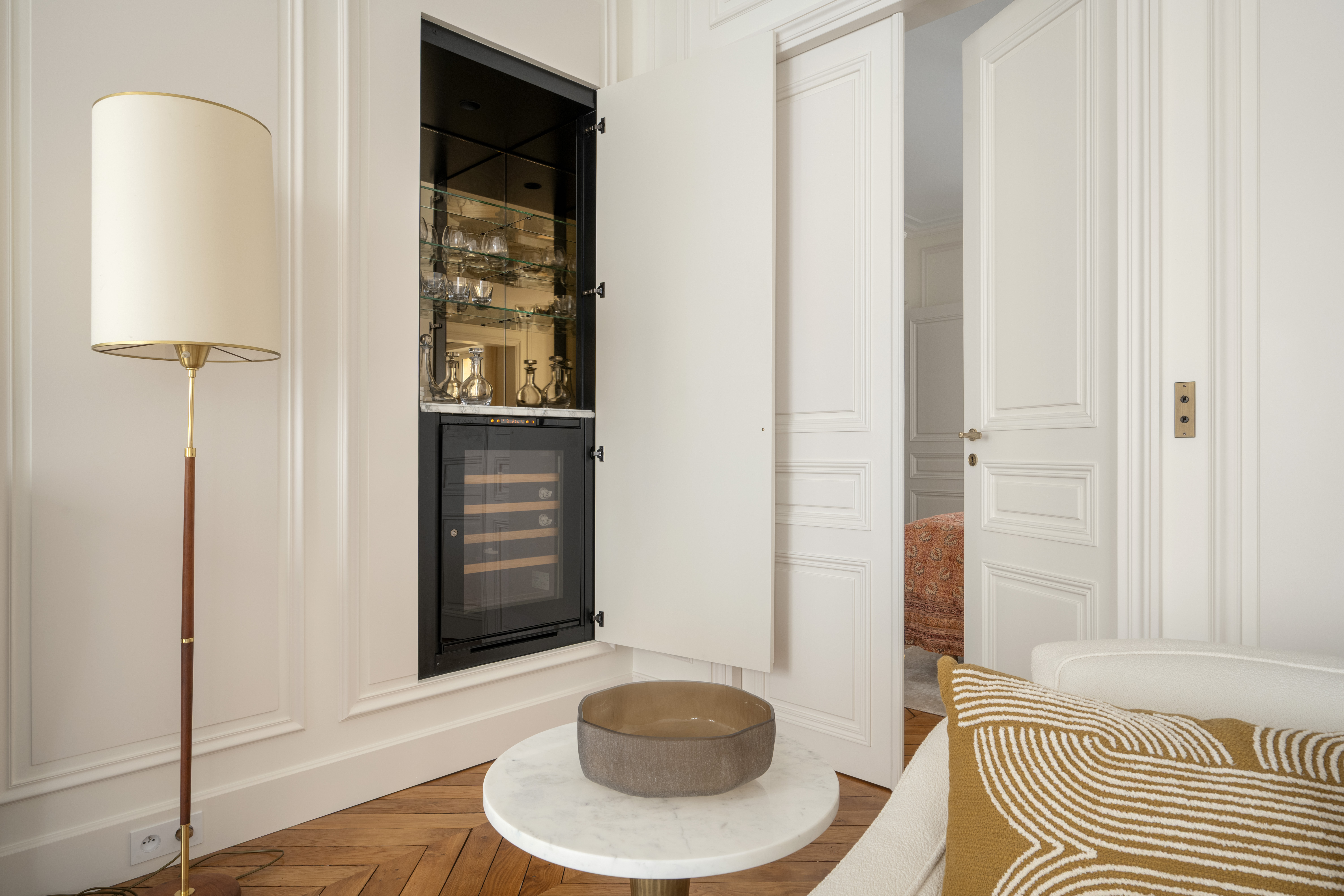 2 Rue Des Beaux Arts Paris, France . - Photo 10 of 30 Gallery Image 10