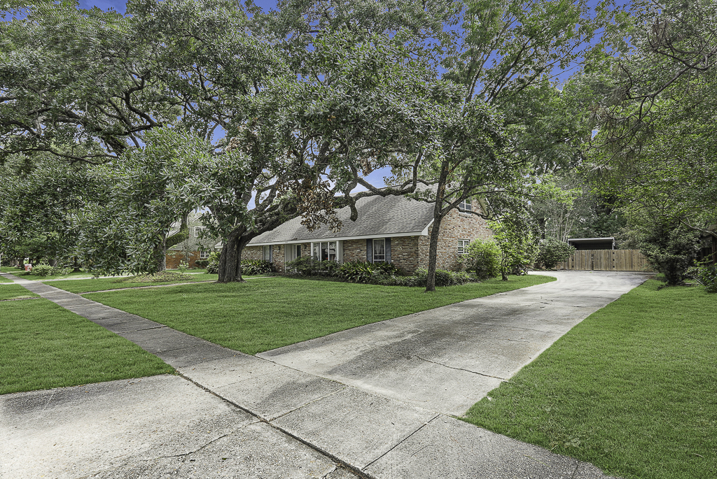 1455 South Woodhaven Street Baton Rouge, LA 70815 - Photo 3 of 40