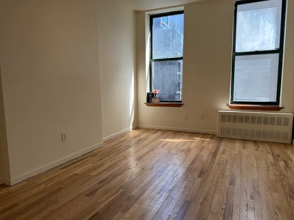 $3,400 | 480 10th Avenue, Unit 3RN | Hudson Yards