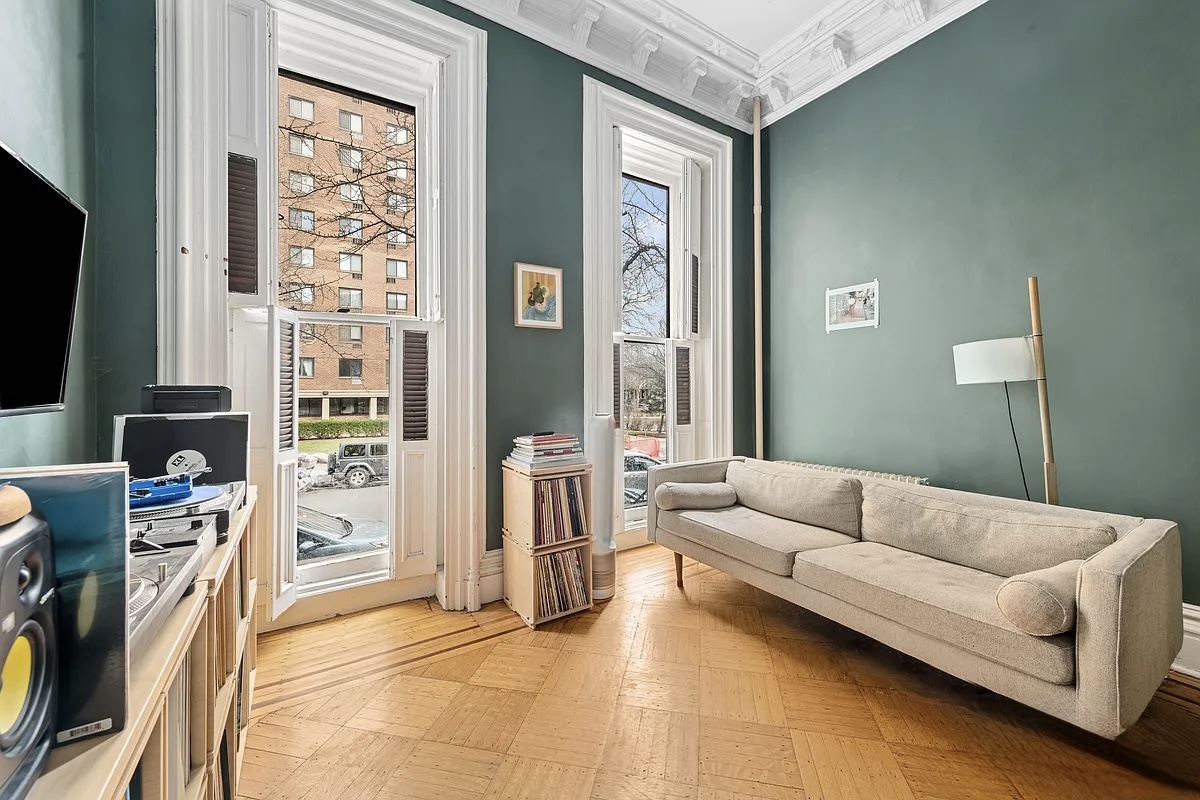26 St James Place, Unit 1 Brooklyn, NY 11205 - Photo 1 of 8