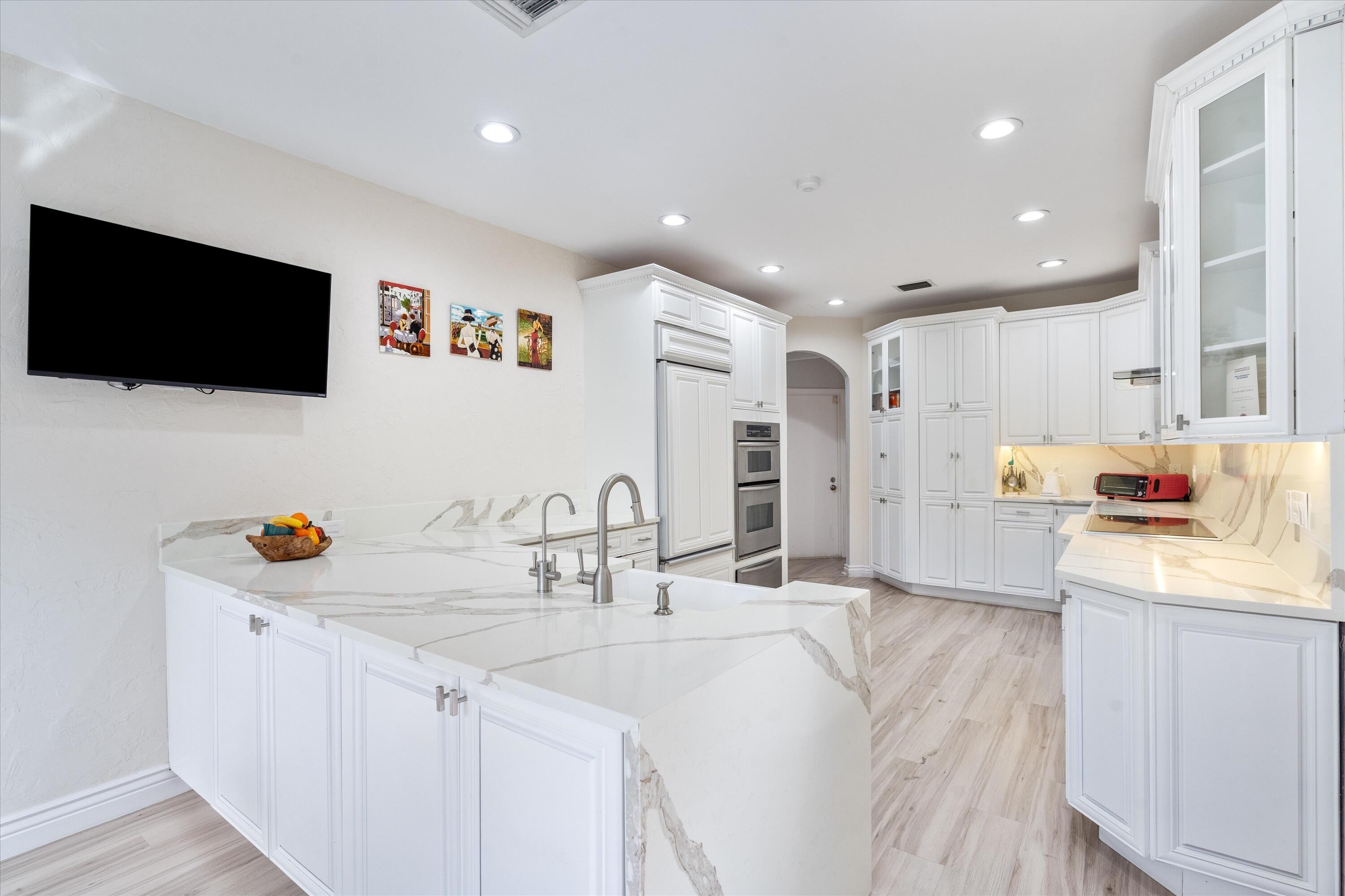 710 Marble Way Boca Raton, FL 33432 - Photo 19 of 57