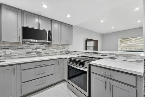 $395,000 | 8616 Southwest 103rd Avenue, Miami, FL 33173