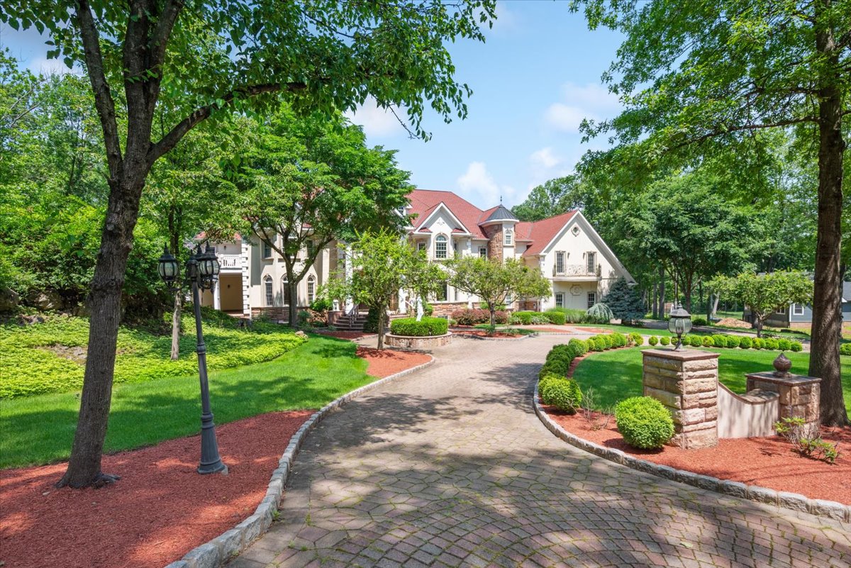 115 Skyline Drive Watchung, NJ 07069 - Photo 6 of 95