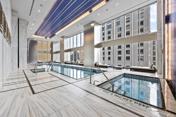 $6,999,000 | 217 West 57th Street, Unit 36D | Midtown Central
