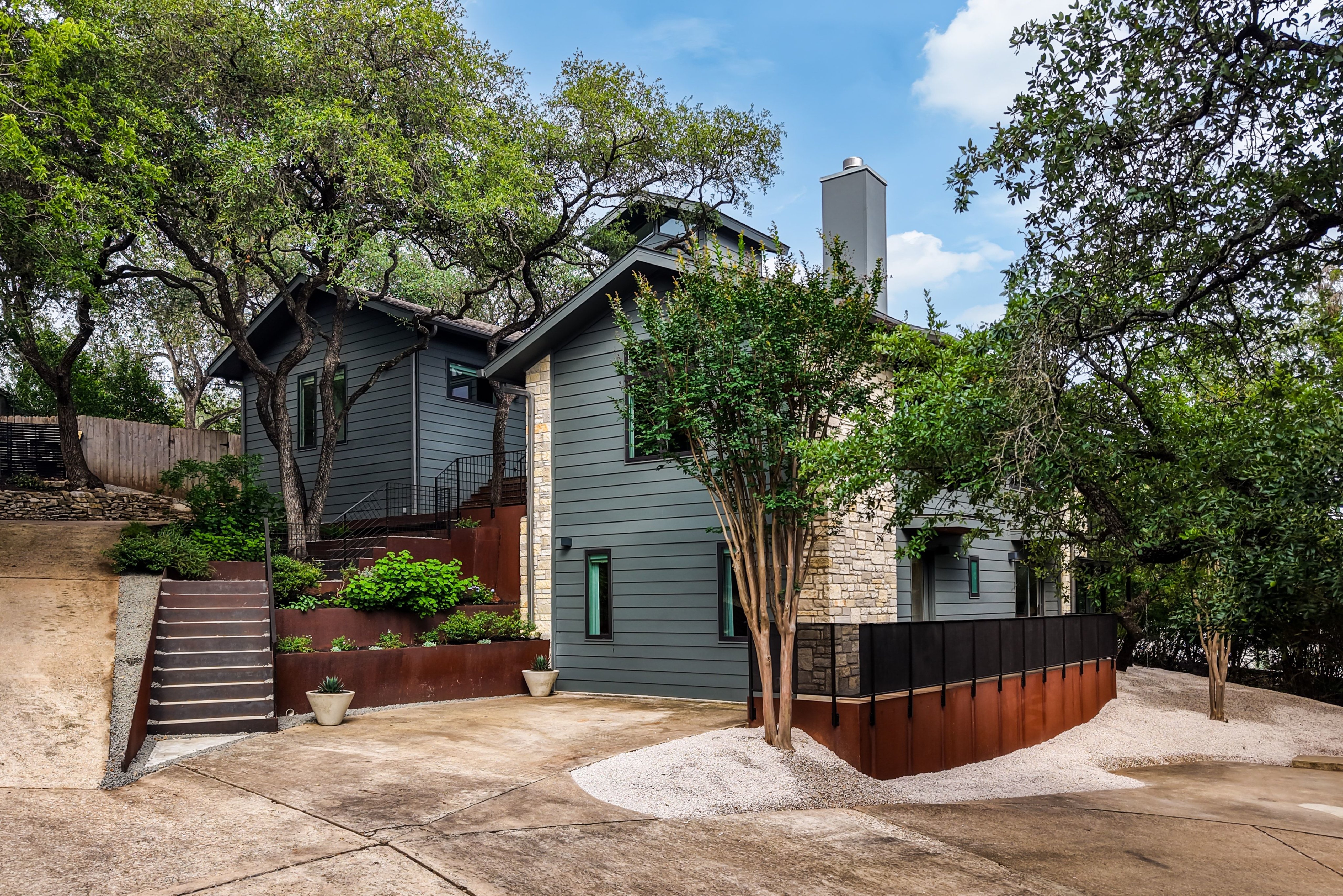 5801 Valley Circle Austin, TX 78731 - Photo 2 of 44