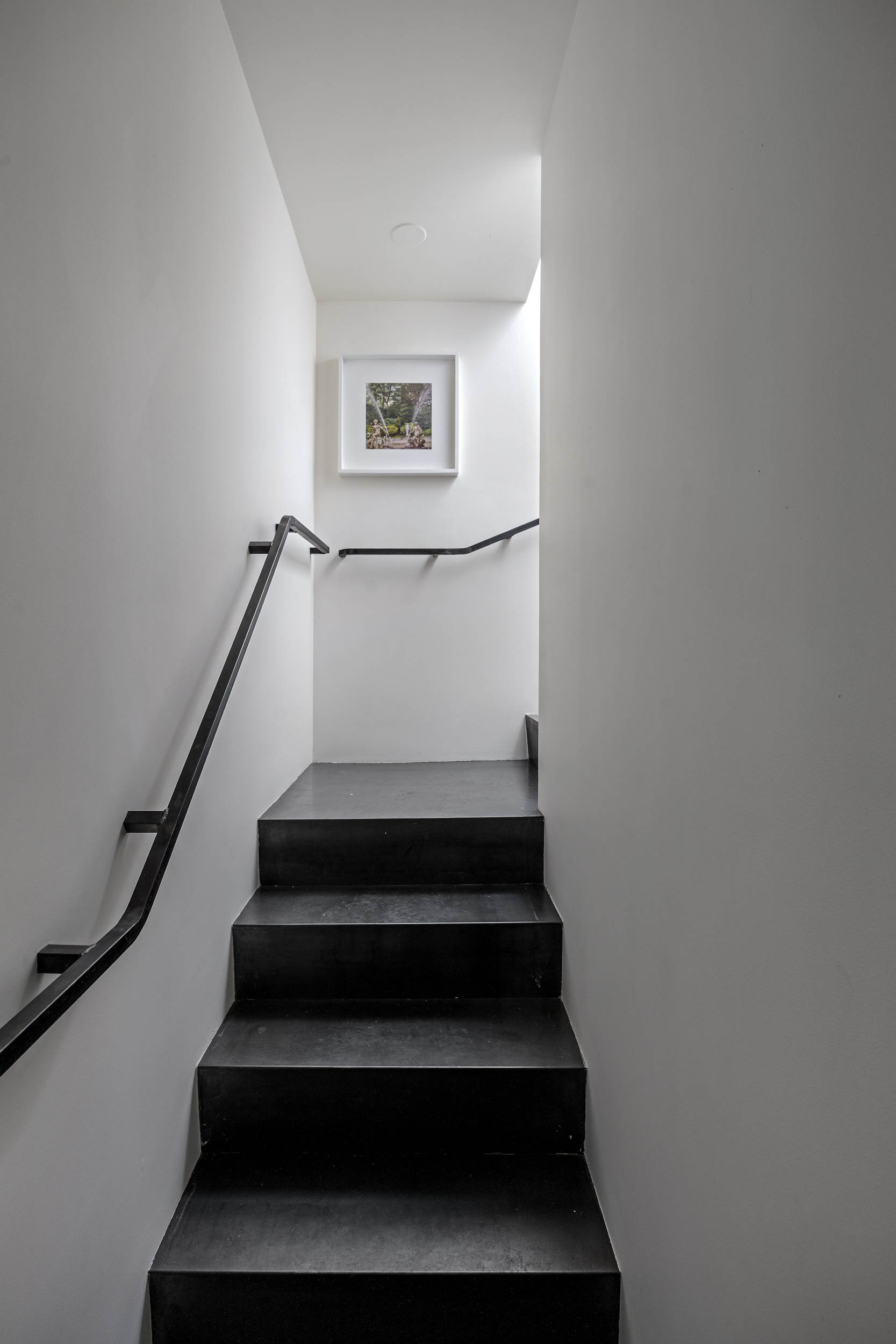 15 East 70th Street, Unit PHB Manhattan, NY 10021 - Photo 19 of 35 a view of entryway