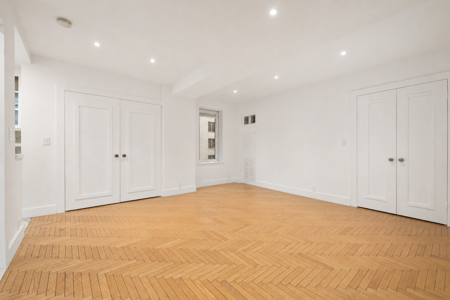 106 Central Park South, Unit 9J Manhattan, NY 10019 - Photo 10 of 18 Gallery Image 10