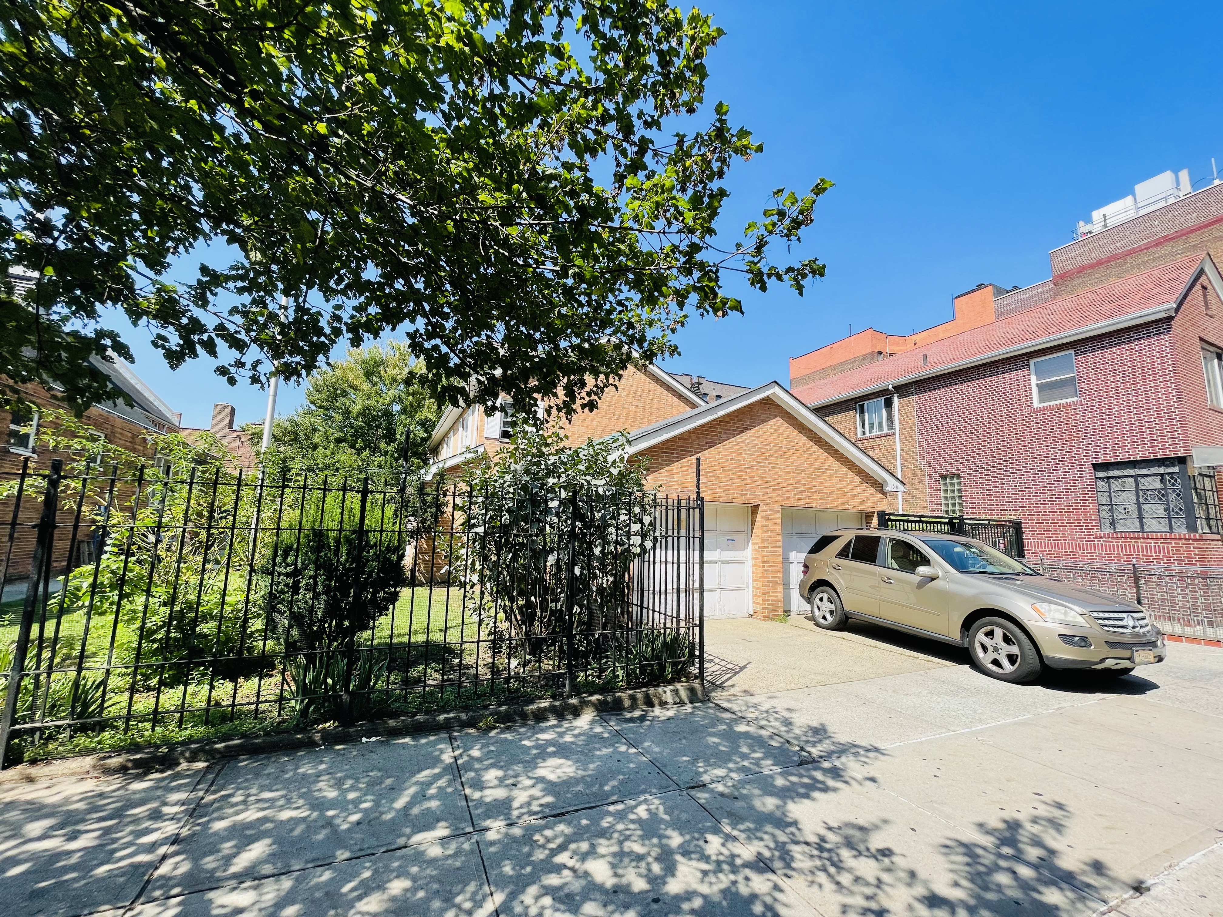 1361 Virginia Avenue Bronx, NY 10462 - Photo 19 of 20